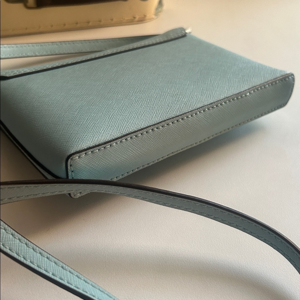 Kate Spade Newbury Lane turnlock crossbody Hydrangea blue saffiano leather chic - Picture 9 of 11